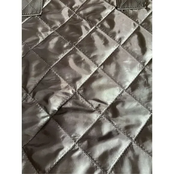 Saks Fifth Avenue women’s black nylon quilted tote bag 16 x 19 x 5  - Picture 3 of 4